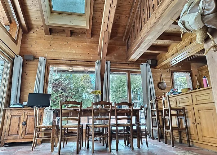 Spacieux A Pour 9 Vue Panoramique Mont-blanc Jardin & Parking Chalet