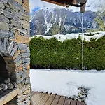 Domek alpejski Spacieux A Pour 9 - Vue Panoramique Mont-blanc, Jacuzzi, Jardin & Parking *