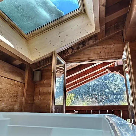 Spacieux à Pour 9 – Vue Panoramique Mont-blanc, Jacuzzi, Jardin&parking *