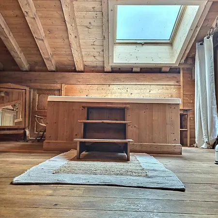 Spacieux à Pour 9 – Vue Panoramique Mont-blanc, Jacuzzi, Jardin&parking Chalet