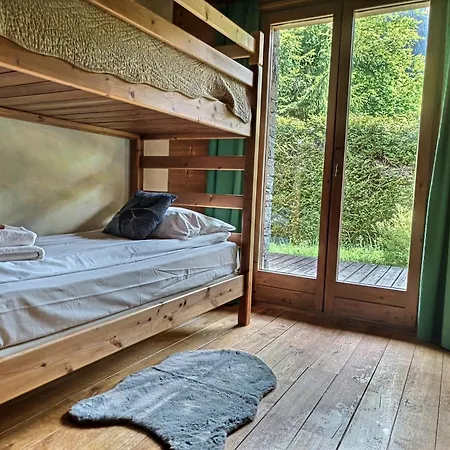 Spacieux à Pour 9 – Vue Panoramique Mont-blanc, Jacuzzi, Jardin&parking Chamonix