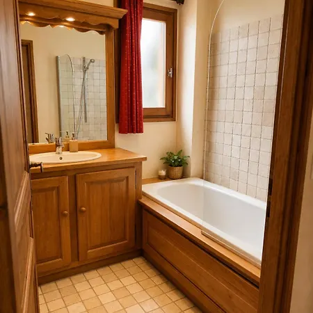 Spacieux A Pour 9 - Vue Panoramique Mont-blanc, Jacuzzi, Jardin & Parking 샬레