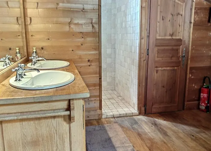 Spacieux A Pour 9 - Vue Panoramique Mont-blanc, Jacuzzi, Jardin & Parking Alpesi faház *