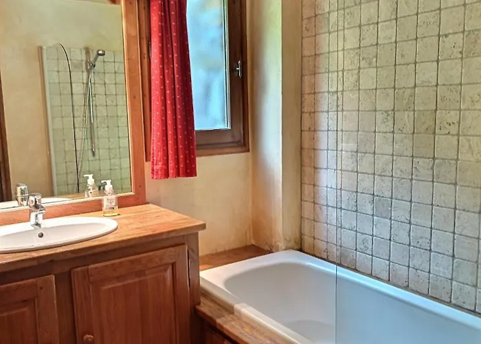 Spacieux A Pour 9 - Vue Panoramique Mont-blanc, Jacuzzi, Jardin & Parking *