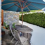 Spacieux à Pour 9 – Vue Panoramique Mont-blanc, Jacuzzi, Jardin&parking * Chamonix