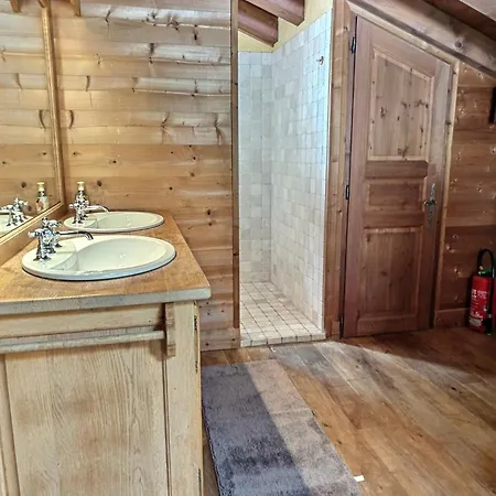 Spacieux A Pour 9 - Vue Panoramique Mont-blanc, Jacuzzi, Jardin & Parking Chalet *